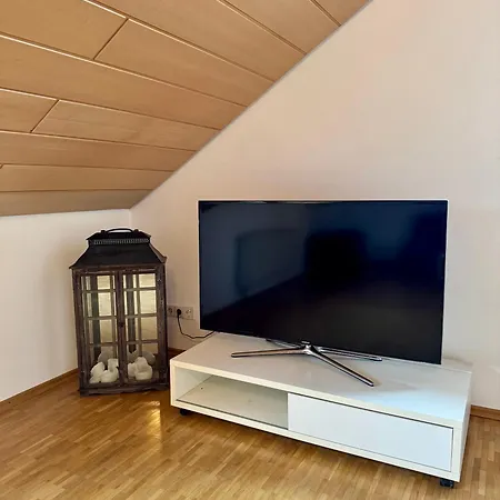 Grosszuegiges Mit Tollem Ausblick Apartman