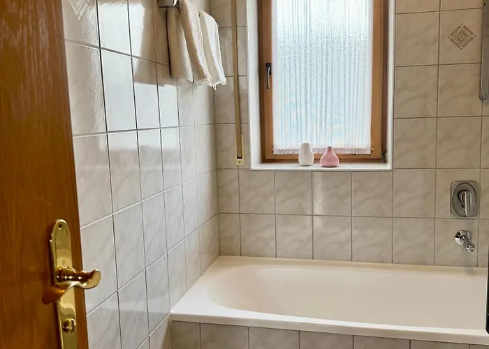 Grosszuegiges Mit Tollem Ausblick